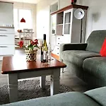 Haus Triton *